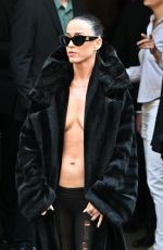 KATY PERRY Arrives at Balenciaga Haute Couture Fashion Show at Paris Fashion Week 06/26/2024