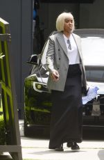 KELLY ROWLAND Leaves a Photoshoot in Los Angeles 06/08/2024