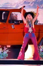 LAINEY WILSON Performs at Country