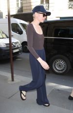MICHELLE WILLIAMS Leaves Chanel Fitting in Paris 06/23/2024