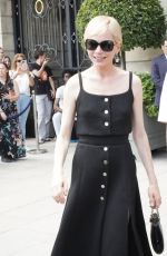 MICHELLE WILLIAMS Out for Lunch in Paris 06/25/2024