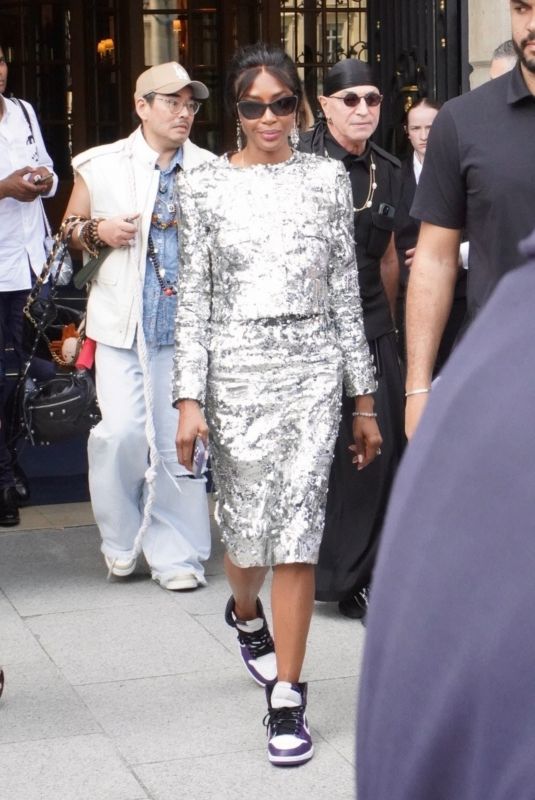 NAOMI CAMPBELL Leaves Her Hotel in Paris 06/25/2024