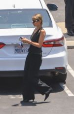 NICOLE RICHIE Leaves Her Son Sparrow