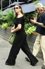 Pregnant HAILEY BIEBER Out for Lunch at Sadelle