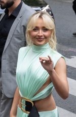 SABRINA CARPENTER Arrives at Loewe Menswear Spring/Summer 2025 Show at Paris Fashion Week 06/22/2024