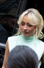 SABRINA CARPENTER Arrives at Loewe Menswear Spring/Summer 2025 Show at Paris Fashion Week 06/22/2024