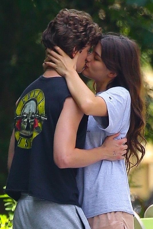 SURI CRUSIE Out Kissing with Her Boyfriend in New York 06/20/2024