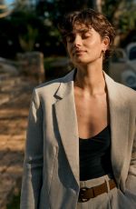 TAYLOR HILL for Banana Republic, Campaign Summer 2024