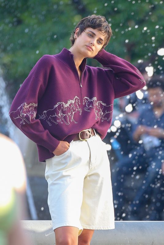 TAYLOR HILL Shooting a Video in Washington Square Park in New York 06/07/2024