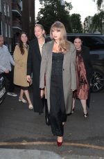 TAYLOR SWIFT, LENA DUNHAM and ESTE and DANIELLE HAIM Arrives at Casa Cruz in Notting Hill 06/11/2024