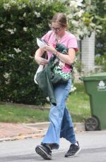 VIOLET AFFLECK Checking Her Dad