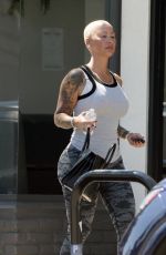 AMBER ROSE at Barber King in Los Angeles 07/04/2024