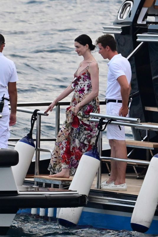 ANNE HATHAWAY with King Willem-Alexander and Queen Maxima and Their Daughters Princess Catharina-Amalia and Princess Alexia of Netherlands at Valentino’s Yacht in Greece 07/23/2024