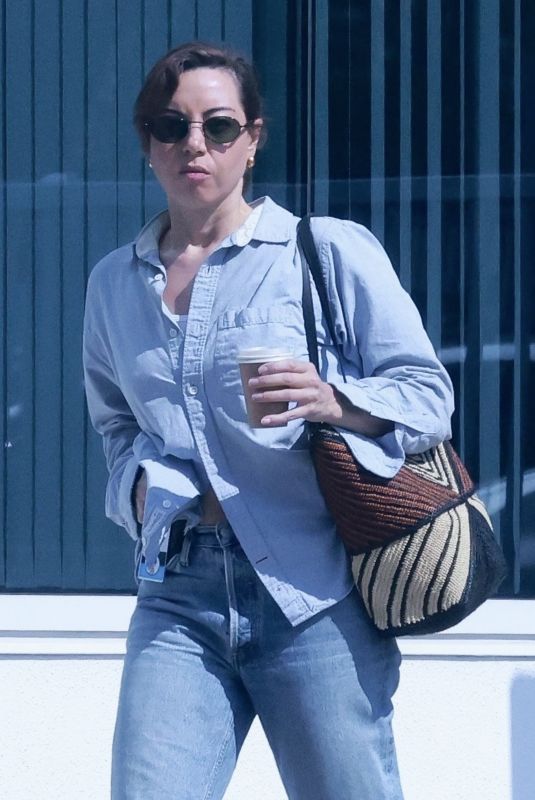 AUBREY PLAZA Heading to a Studio in Los Angeles 07/16/2024