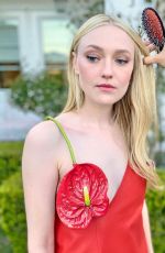 DAKOTA and ELLE FANNING - THR Power Stylists Dinner Photoshoot, March 2023