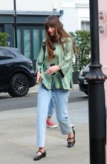 DAKOTA JOHNSON Leaves a Beauty Salon in London 07/12/2024