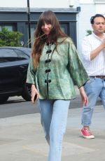 DAKOTA JOHNSON Leaves a Beauty Salon in London 07/12/2024