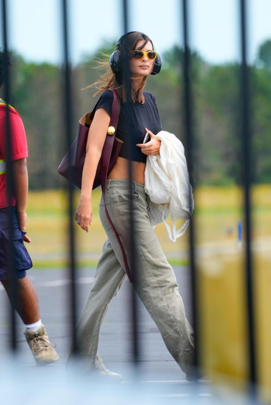 EMILY RATAJKOWSKI Arrives at East Hampton Airport in New York 07/04/2024
