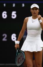EMMA RADUCANU Loses to Lulu Sun in Round of 16 at Wimbledon 2024 in London 07/07/2024