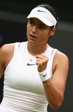 EMMA RADUCANU Loses to Lulu Sun in Round of 16 at Wimbledon 2024 in London 07/07/2024