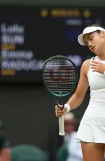 EMMA RADUCANU Loses to Lulu Sun in Round of 16 at Wimbledon 2024 in London 07/07/2024