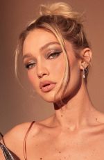 GIGI HADID - Beyonce
