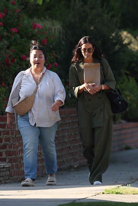 INES DE RAMON Out for Lunch with a Friend in Los Angeles 07/15/2024