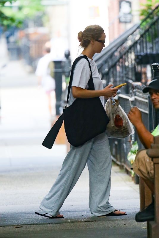 JENNIFER LAWRENCE Out in New York 07/24/2024