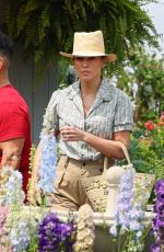 JENNIFER LOPEZ and Benny Medina Out for Plant Shopping in New York 07/04/2024