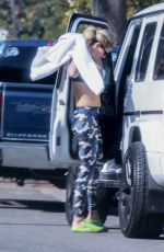 JESSICA HART Strips Off Ahead of a Workout Session in Los Angeles 07/02/2024