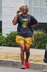 KELLY ROWLAND Leaves a Hair Salon in Los Angeles 06/11/2024