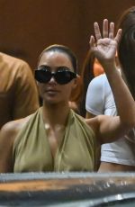 KIM and KHLOE KARDASHIAN Arrives in Mumbai 07/11/2024