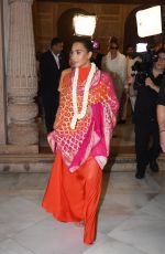 KIM and KHLOE KARDASHIAN Visited a Traditional Indian Temple in Mumbai 07/13/2024