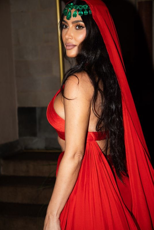 KIM KARDASHIAN at Wedding of Anant Ambani and Radhika Merchant in Mumbai 07/13/2024