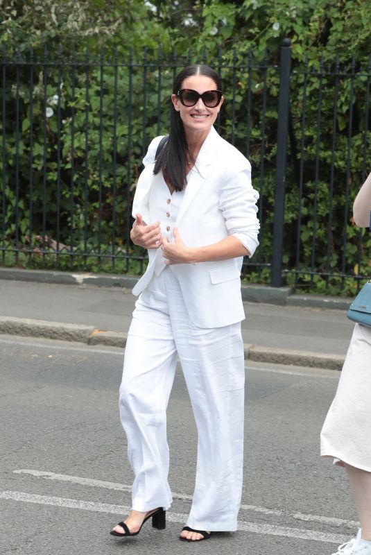 KIRSTY GALLACHER Arrives at 2024 Wimbledon Tennis Championships 07/01/2024