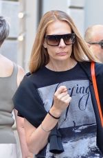 LAVINIA BORROMEO Out and About in Milan 07/04/2024