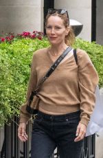 LESLIE MANN and Judd Apatow Shopping at Celine in London 07/22/2024