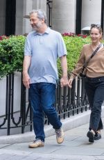 LESLIE MANN and Judd Apatow Shopping at Celine in London 07/22/2024