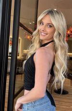 LINDSAY BREWER - Instagram Photos 07/02/2024