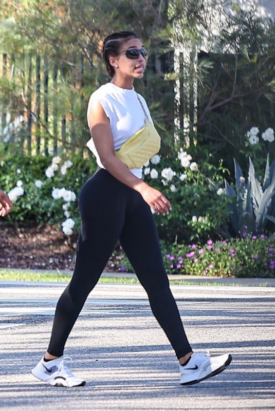 LORI HARVEY Out Hikinig in Beverly Hills 07/07/2024