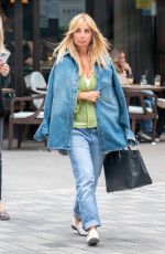 LOUISE REDKNAPP Out for Lunch with TAMER HASSAN in London 07/03/2024