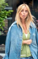 LOUISE REDKNAPP Out for Lunch with TAMER HASSAN in London 07/03/2024