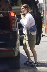 MILLIE BOBBY BROWN Out Shopping for a Wedding Dress in New York 07/02/2024