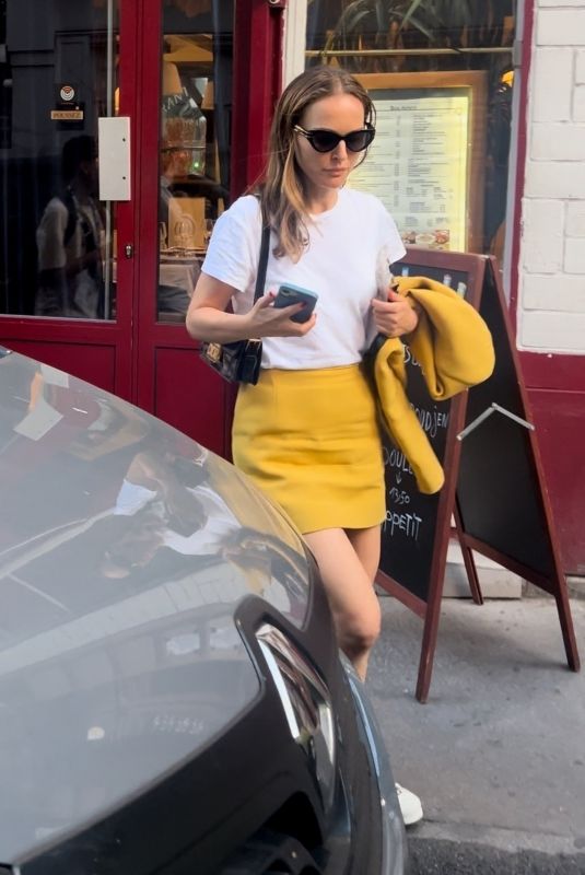 NATALIE PORTMAN Arrives at Women