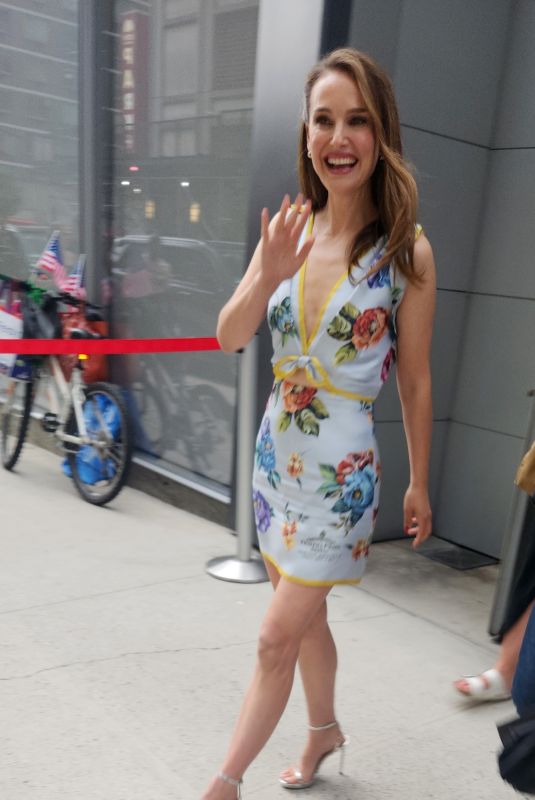 NATALIE PORTMAN Leaes Robin Williams Theater in New York 07/12/2024