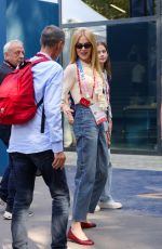 NICOLE KIDMAN and Keith Urban Leaves Women