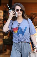 PENELOPE CRUZ Shopping at Erewhon Market in Los Angeles 07/18/2024