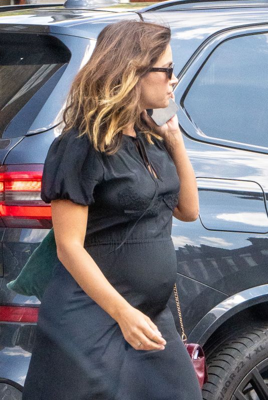 Pregnant JENNA COLEMAN Out in London 07/18/2024