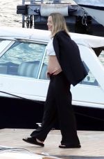 PreGnant MARGOT ROBBIE on Vacation at Lake Como in Italy 07/07/2024