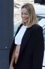 PreGnant MARGOT ROBBIE on Vacation at Lake Como in Italy 07/07/2024